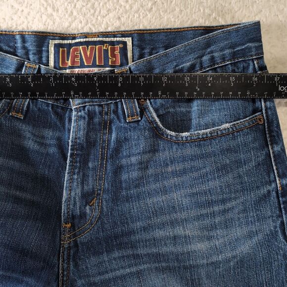 Levi's The Original Jeans 514 Men's Size 32x32 Slim Straight Blue Denim - Picture 3 of 8